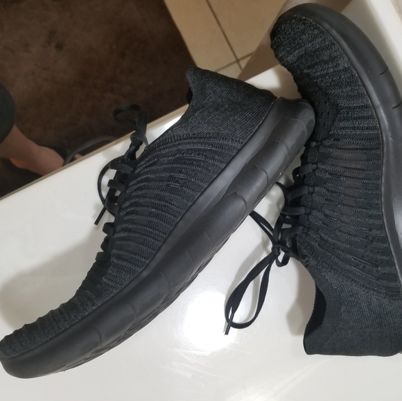 Nike Other - Nike free rn flyknit